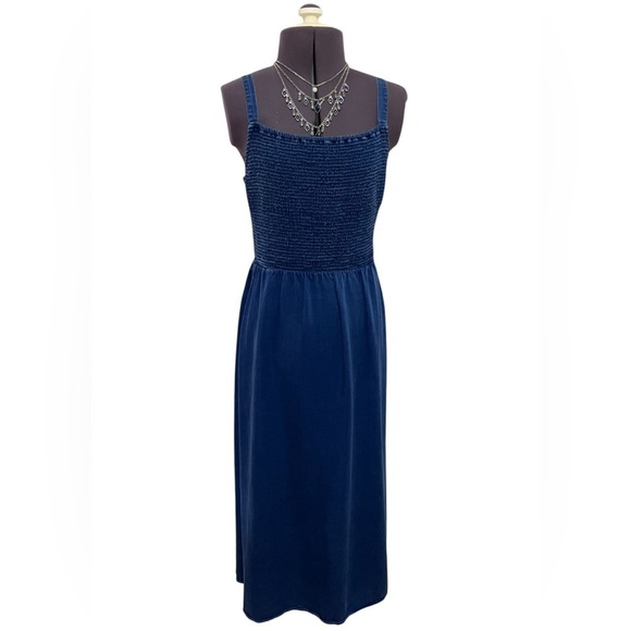 Old Navy Blue Smocked Maxi Dress Size S - Picture 7 of 9